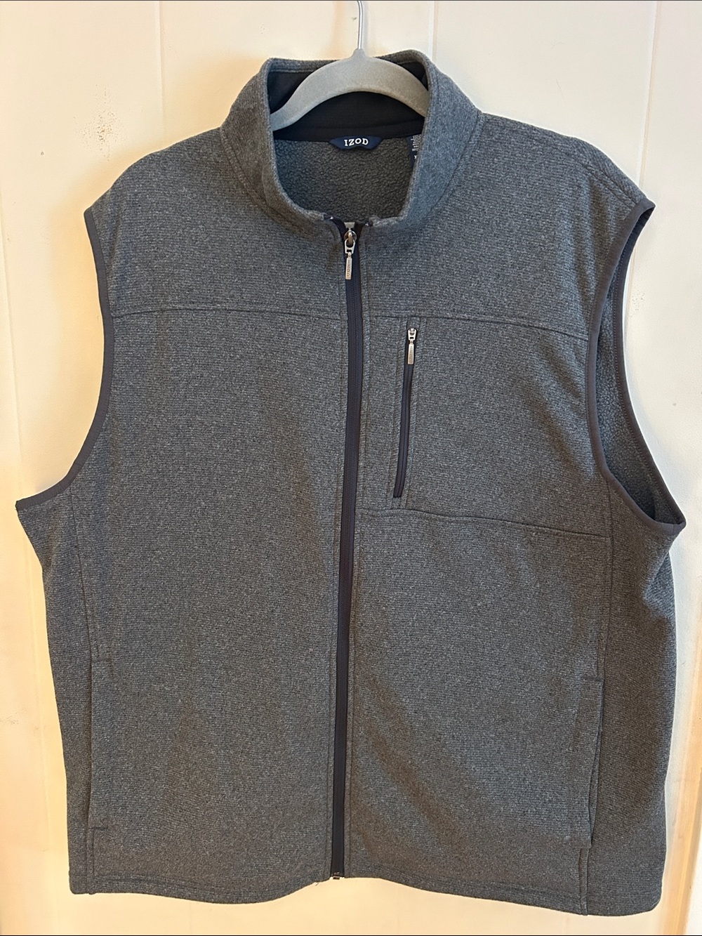 Men's Izod Gray Zip-Front Fleece Vest